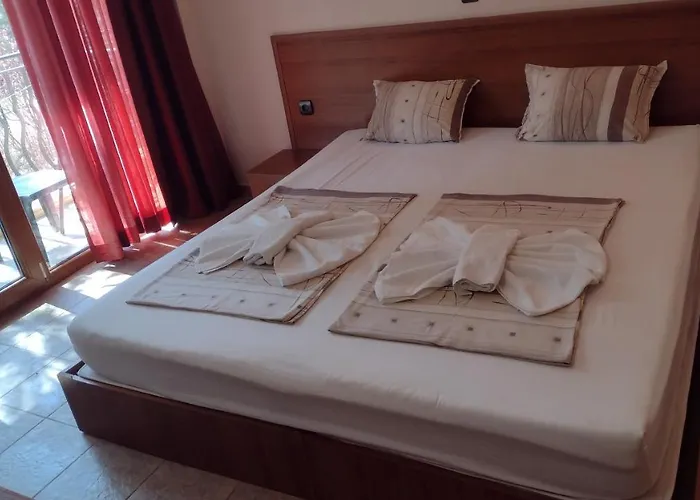 Family Black Sea Отель Солнечный берег